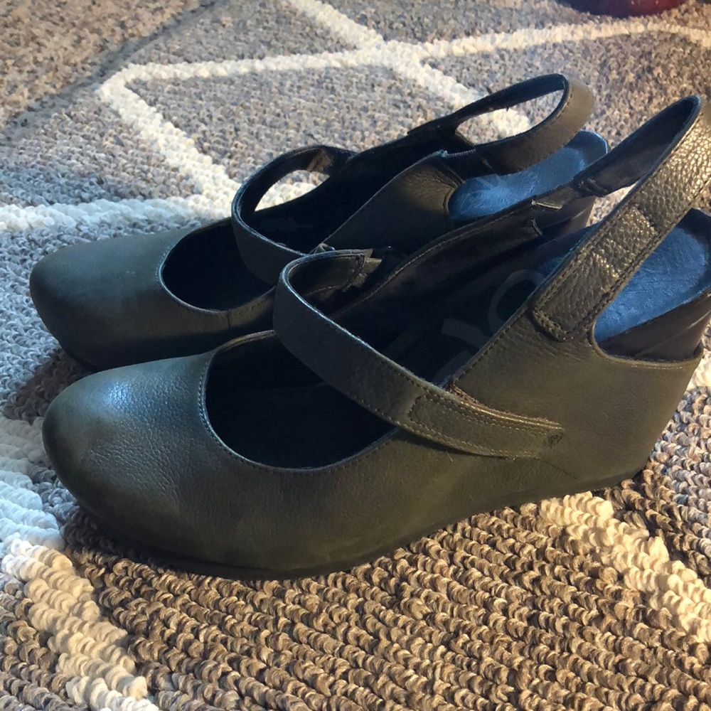 Woman shoes